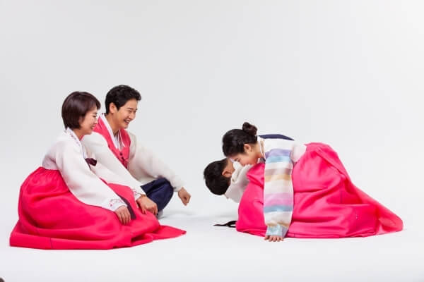 세배하는 방법과 세뱃돈 가이드