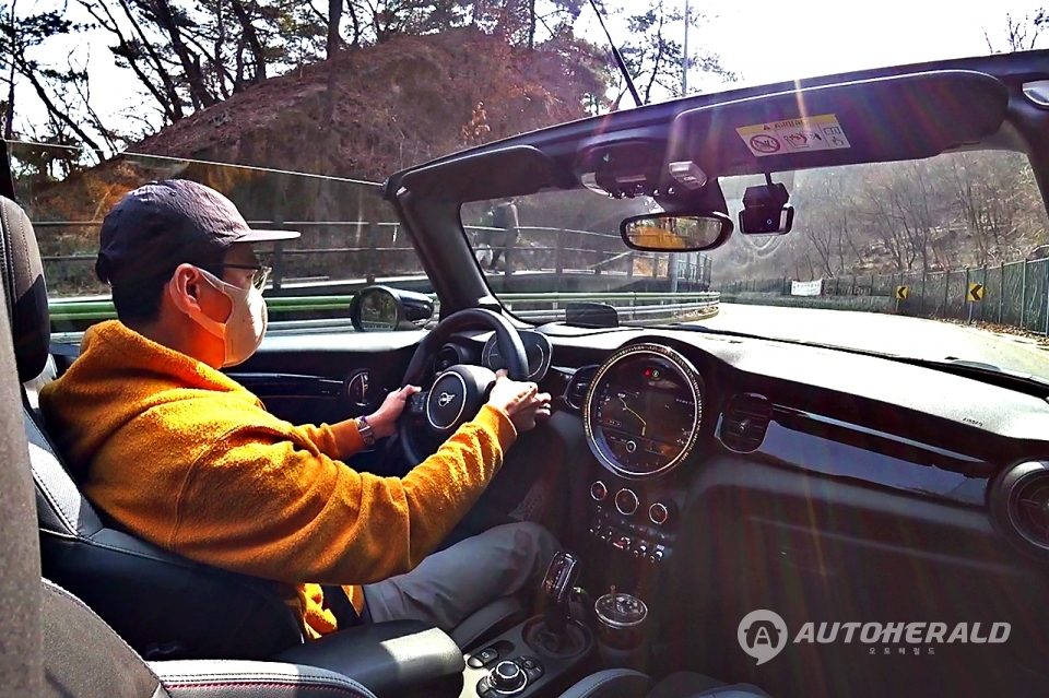 미니 JCW 컨버터블