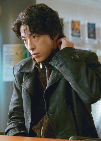 모자무싸 출연진 구교환