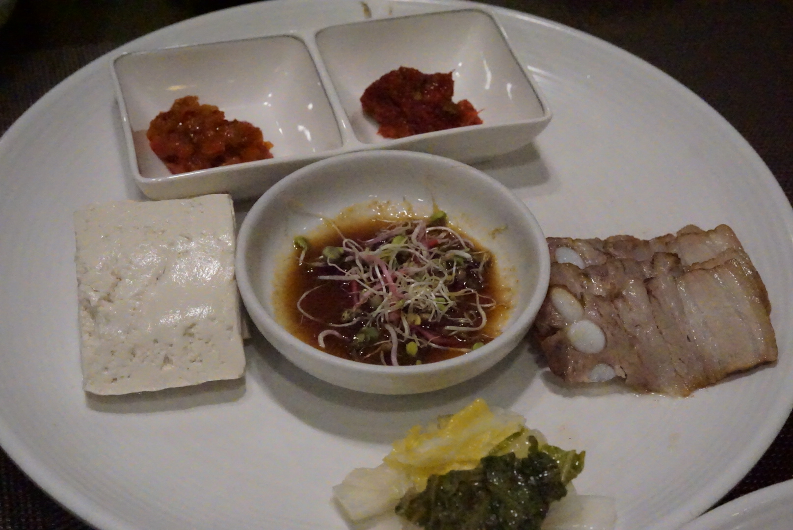 메밀정원-호매실맛집-메밀맛집-수원맛집-칠보산-칠보산맛집-소니A6000-삼양렌즈-삼양옵틱스-곤드레밥-메밀정원인테리어-미역국-묵맛집-메밀전-메밀정원맛집-메밀정원메뉴판-보쌈