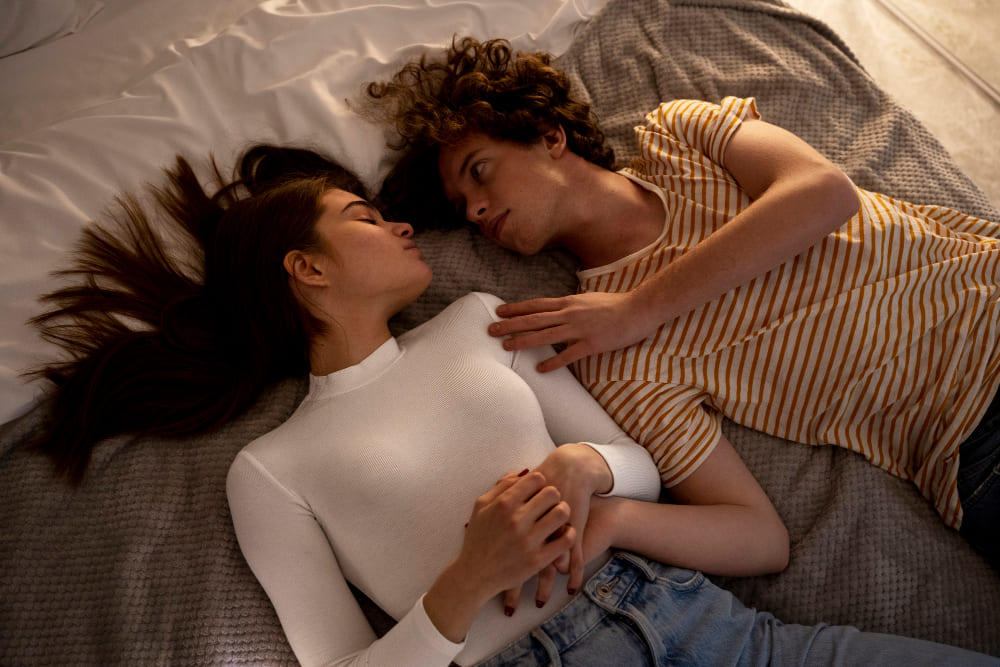 입냄새를 제거하여 아침에 사랑하는 사람과의 키스를.