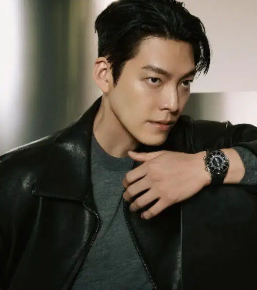 배우-김우빈-사진
