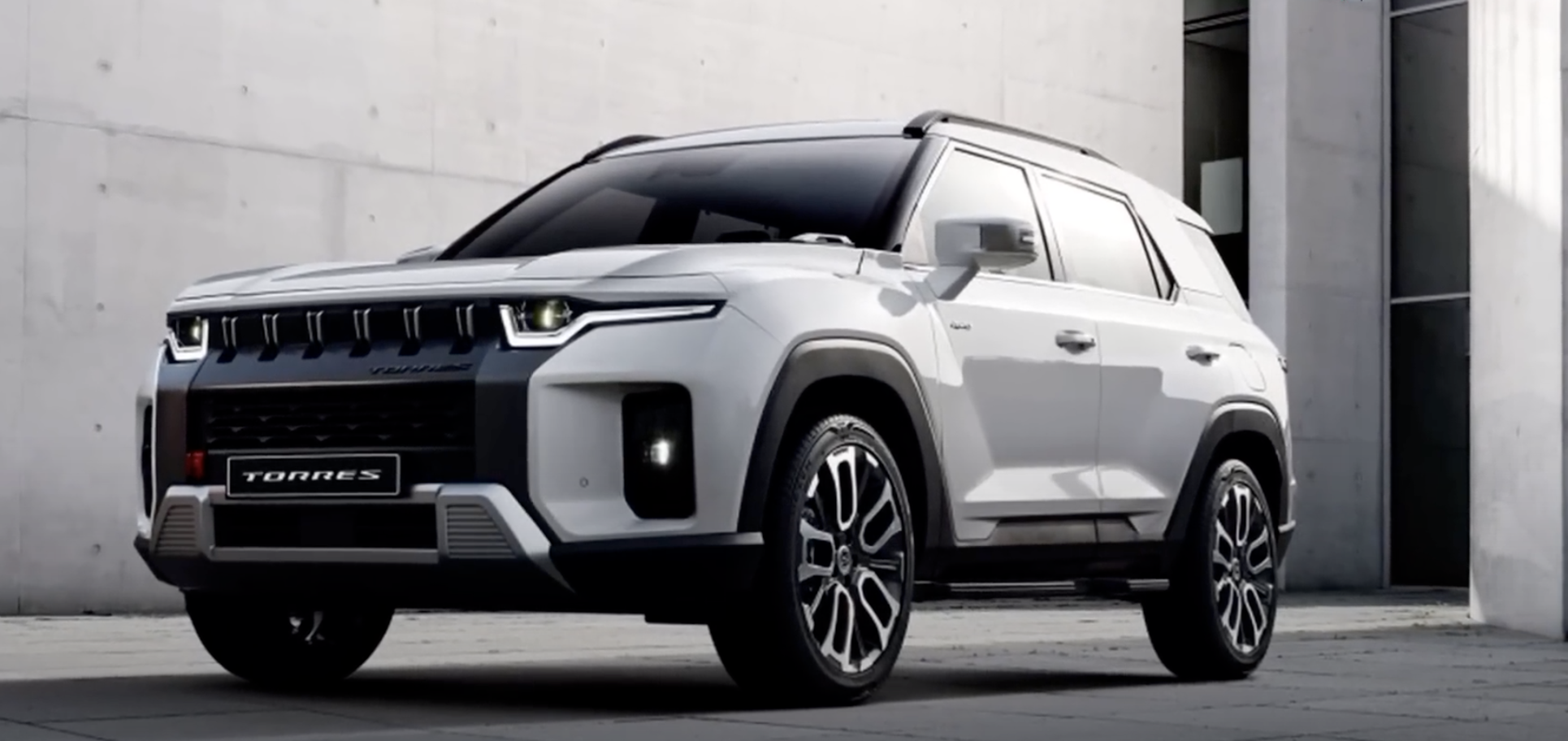 쌍용 토레스 제조사 사진