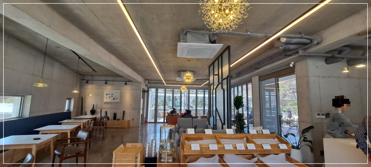 데이브레이크-카페-내부