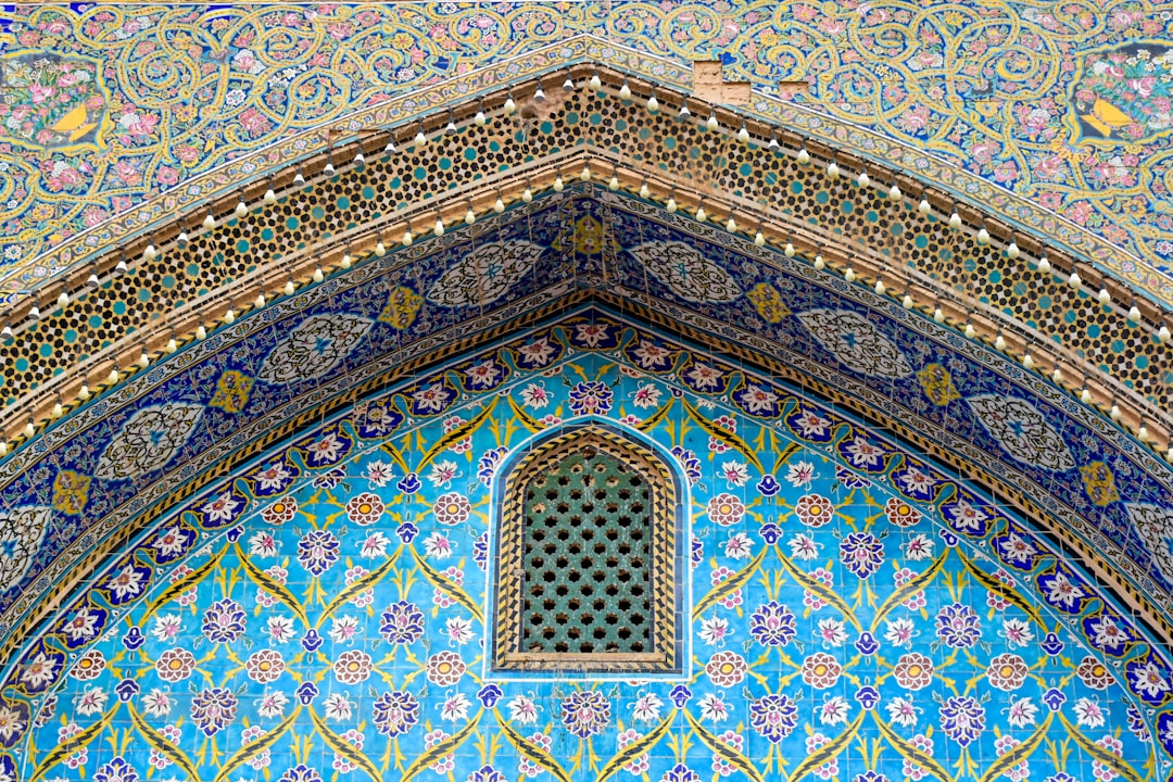 One of the most important nouns in Persian is خودا (Khoda), which means God.