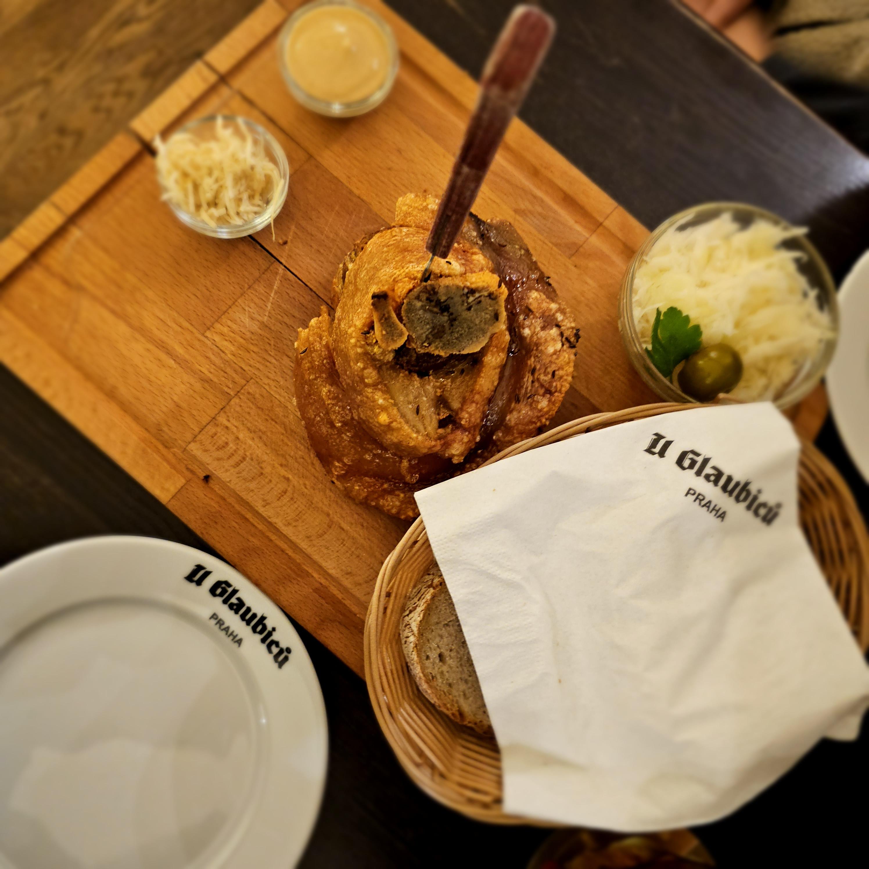 프라하 꼴레뇨 맛집 글라비쿠