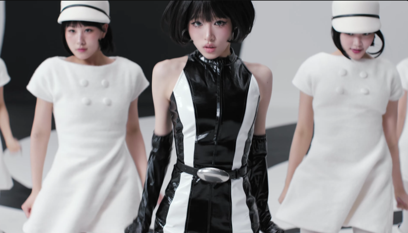 최예나 봄이라서 (Feat. 딘딘, 정형돈)