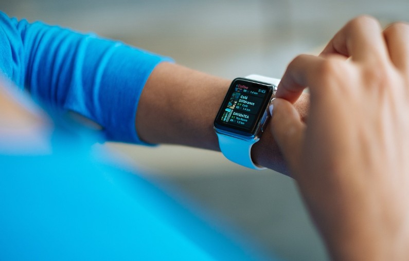 웨어러블 기기 스마트워치