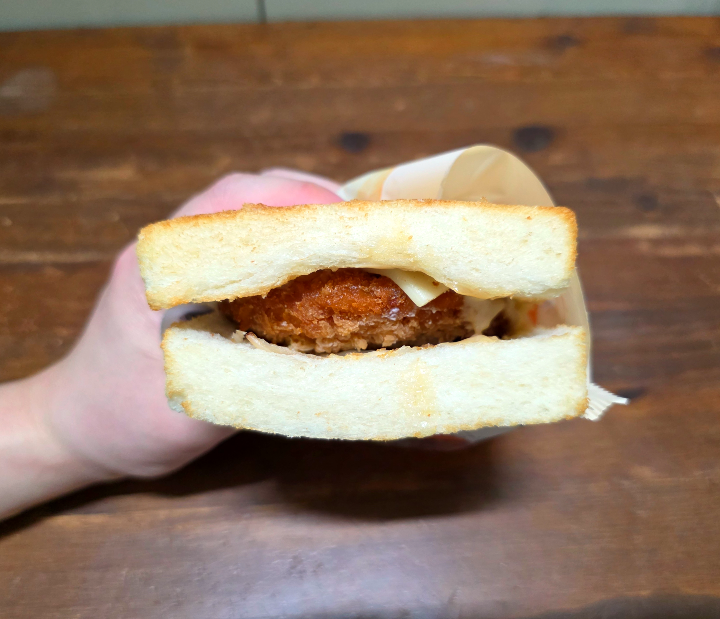 GS25혜자로운치킨식빵버거