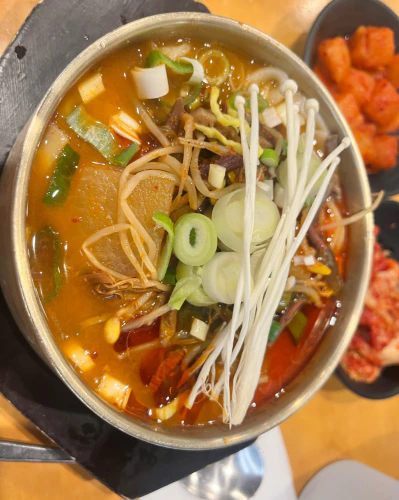 장사의 신 차돌박이육개장