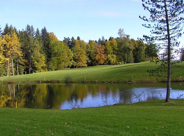 자연과 어울어진 골프장