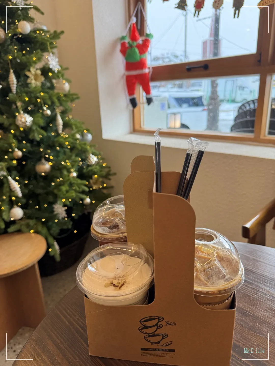 동네커피-서산-해미읍성-커피맛집-바닐라라떼-동네라떼-베이글-수제샌드위치-우드톤-화이트-인테리어