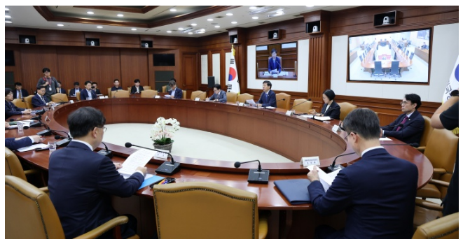 관세 피해기업 지원 총정리(자금지원·무역보험·K산업 육성)