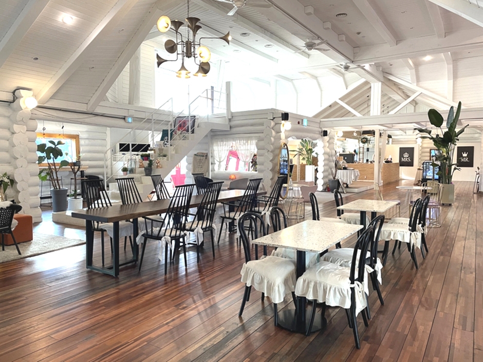 애니골-일산-풍동-562-카페-내부