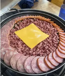 생방송투데이 외국인의 밥상 수원시청역 맛집 이나경 송탄부대찌개