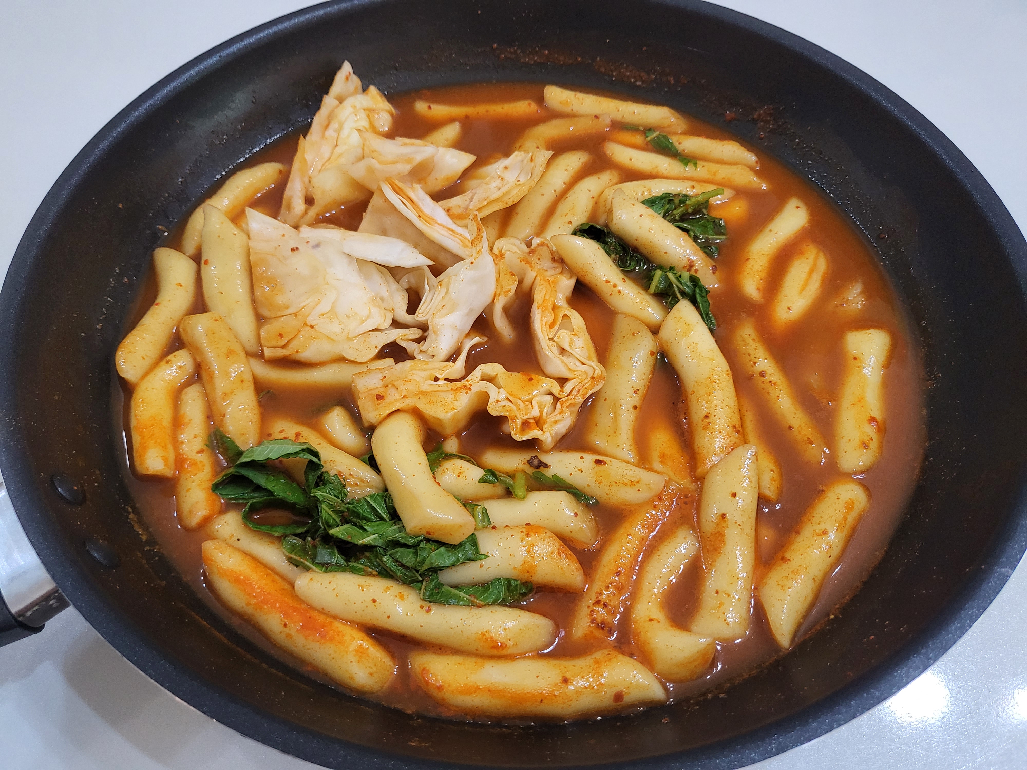 루루키즈팬션 - 떡볶이 완성