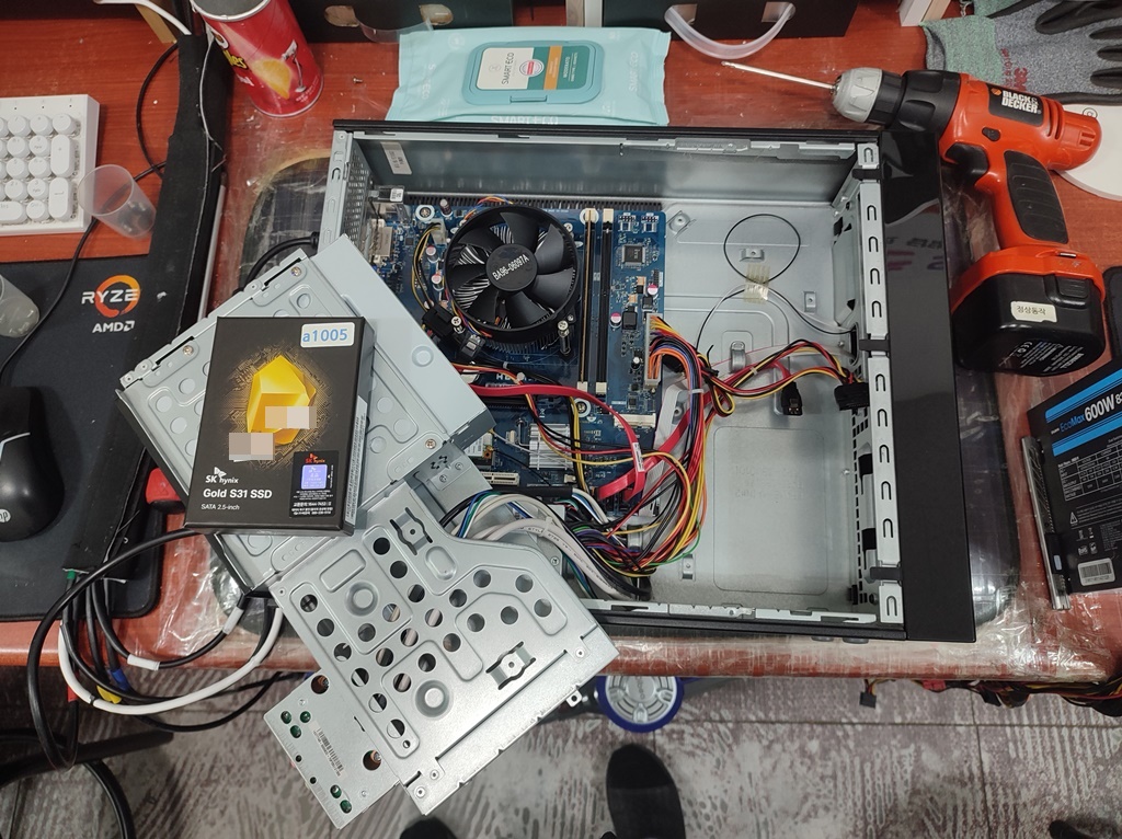 하드디스크 동작이 너무 느린 삼성컴퓨터 SSD 장착하기