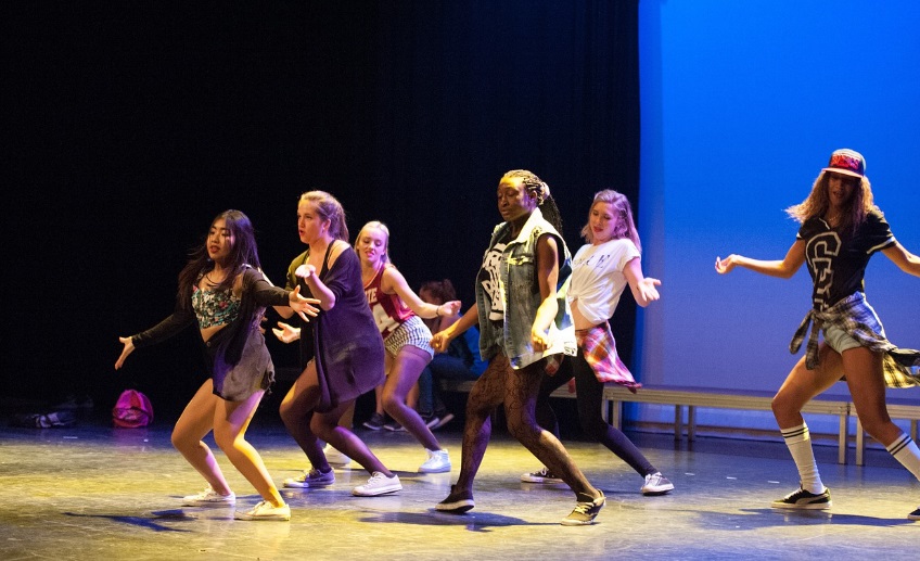 스트리트댄스 공연 사진