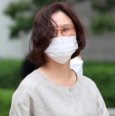 정경심 교수 프로필 나이 고향 학교 경력 및 정경심 재판결과 가석방 근황