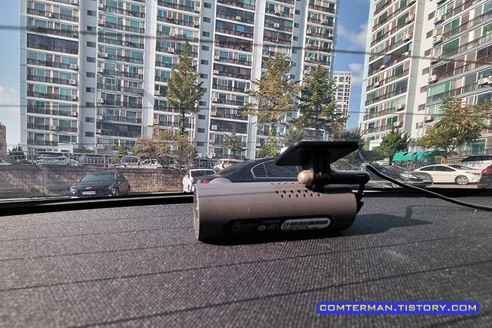 테슬라 모델3 후방 블랙박스 설치 위치