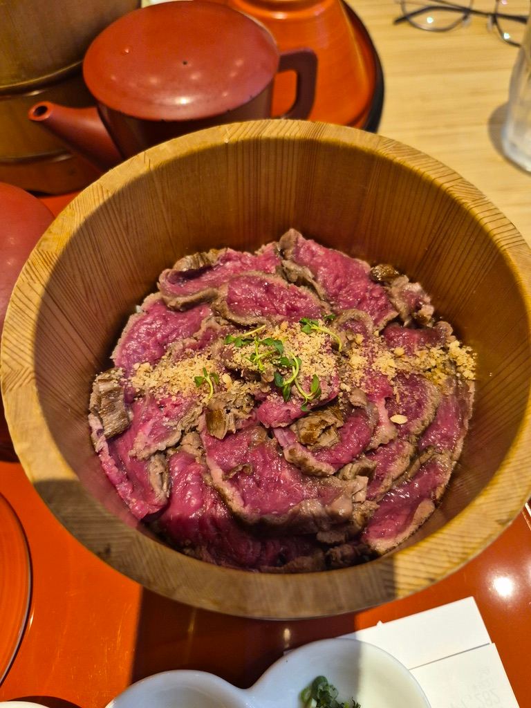 2번 사진