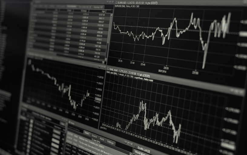 주식투자 그래프사진