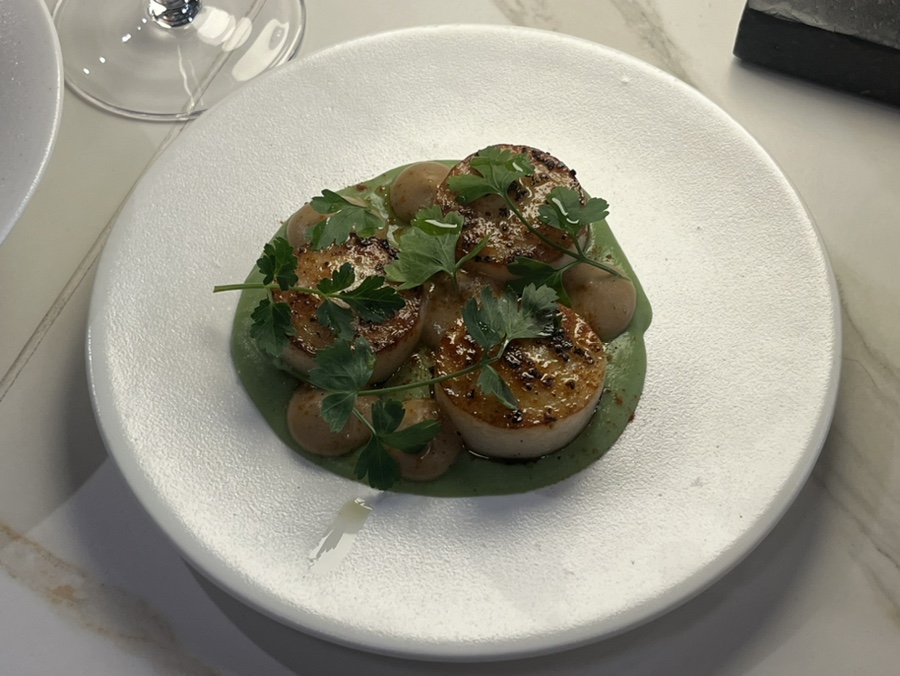 신선한 관자로 만든 쏘티 관자 요리, 식감이 살아있는 안주