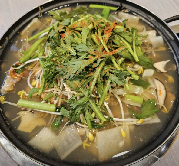 삼척 일품해물탕 문어요리