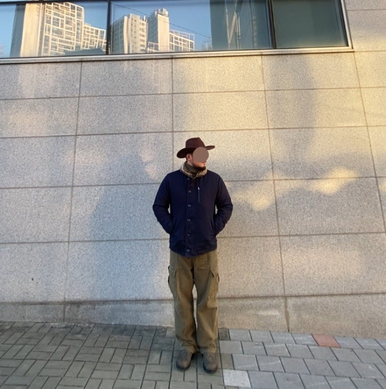 데일리룩('26.1.11.)유니버셜 케미스트리 페도라 카우보이 웨스턴모자, 밴웍스 폴라티, 프리즘웍스 덱자켓 EDGAR N-1, 프리즘웍스 카고팬츠, 블런드스톤 585 러스틱브라운