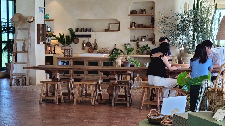 제주빵지순례-성산-오션뷰-카페-서귀피안-베이커리