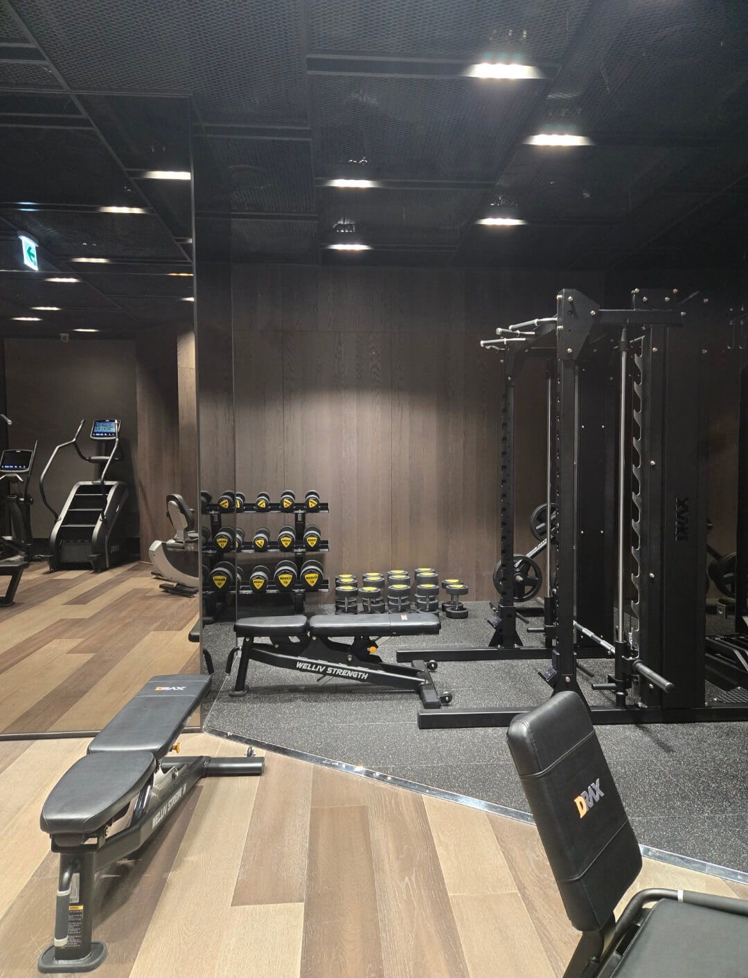 헬스장 기구들