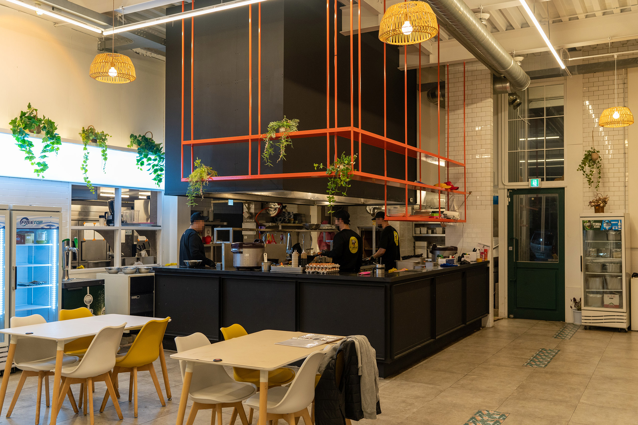 포항 영일대 태국음식 쏨밧 1층