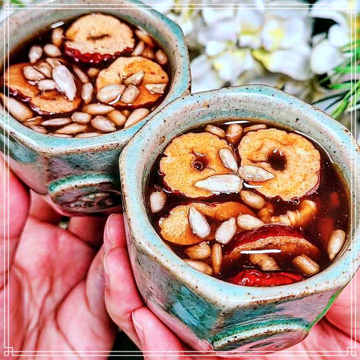밀양 아리랑시장 맛집 레트로 카페, 직접 달인 쌍화차