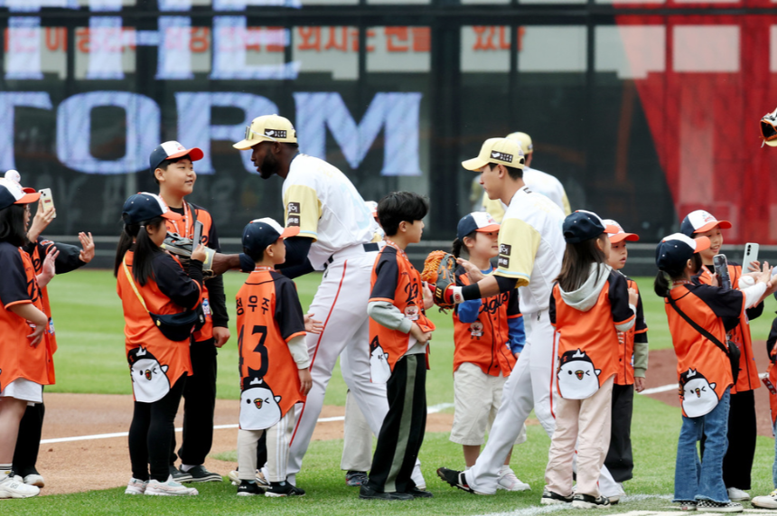 한화이글스 꿈돌이 유니폼: 레트로 열풍의 중심에 서다