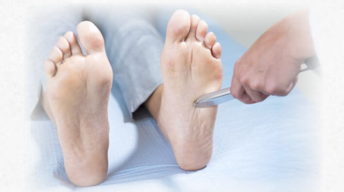 발바닥 충격파 치료 중