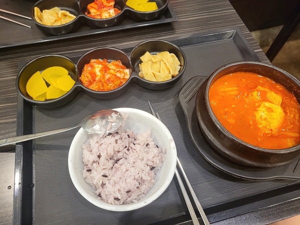 북촌순두부&amp;쭈꾸미 이마트 광교점 김치순두부 가마솥밥