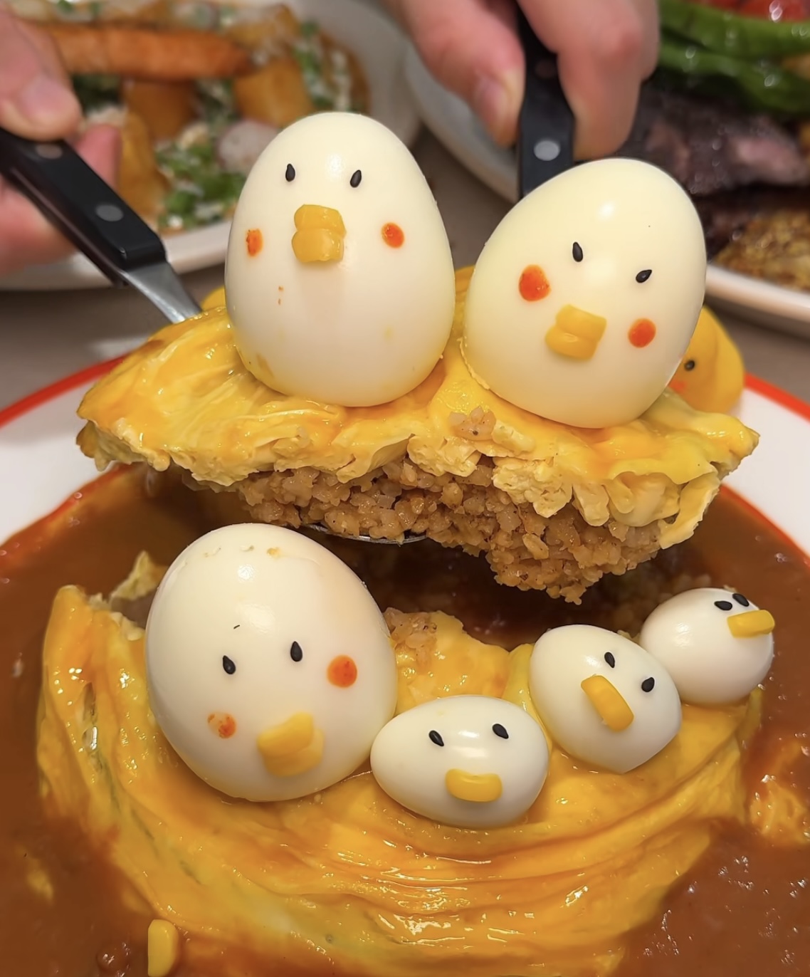 이걸 어떻게 먹어? 😍