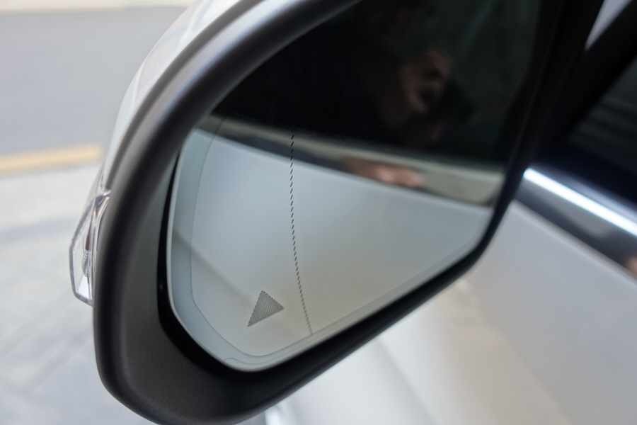 GLC 300e 쿠페 외부디자인 사이드미러