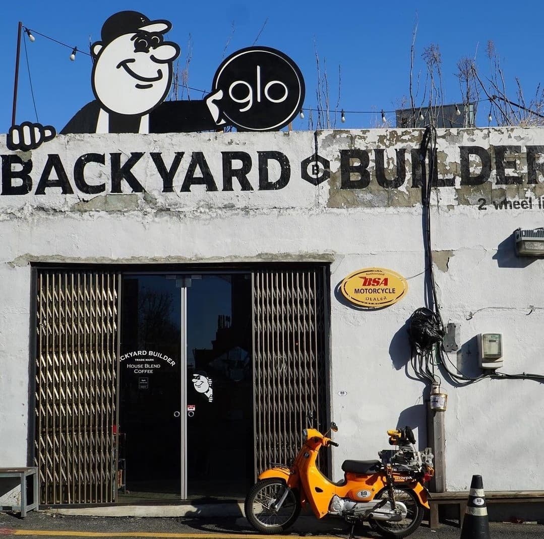 백야드빌더 성수 – 도심 속 커스텀 바이크 감성 공간