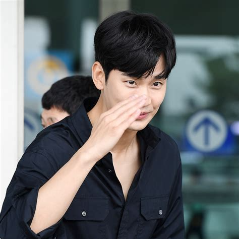 김수현·김새론, 열애설부터 충격적인 비보까지 - 사실과 루머 총정리