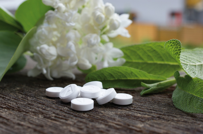 대체 의학의 법적 규제와 사회적 수용