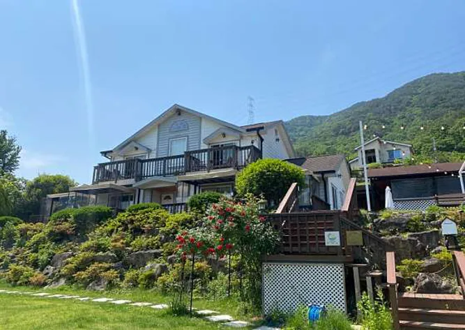 용용펜션