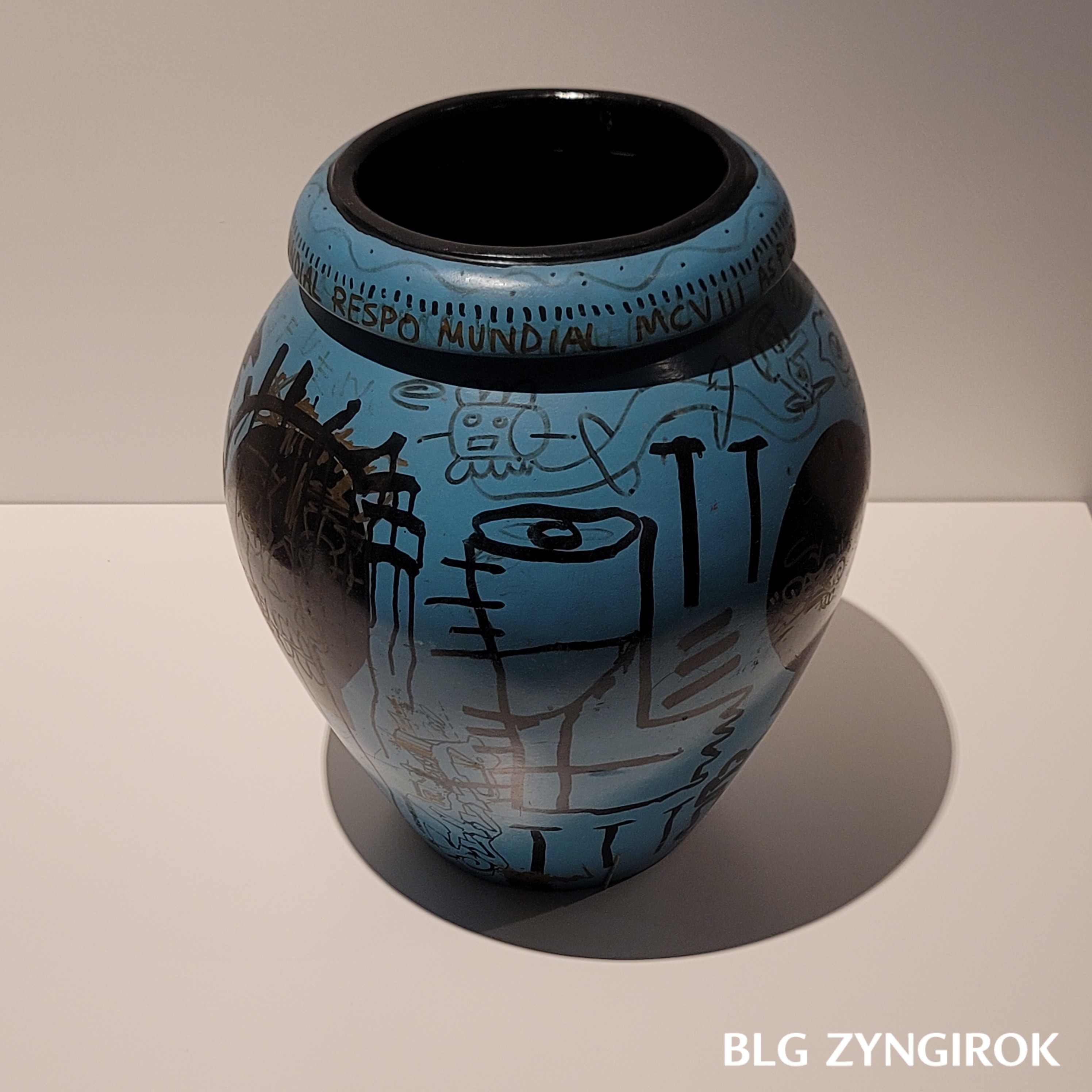 장미셀 바스키아 - 과거와 미래를 잇는 상징적 기호들