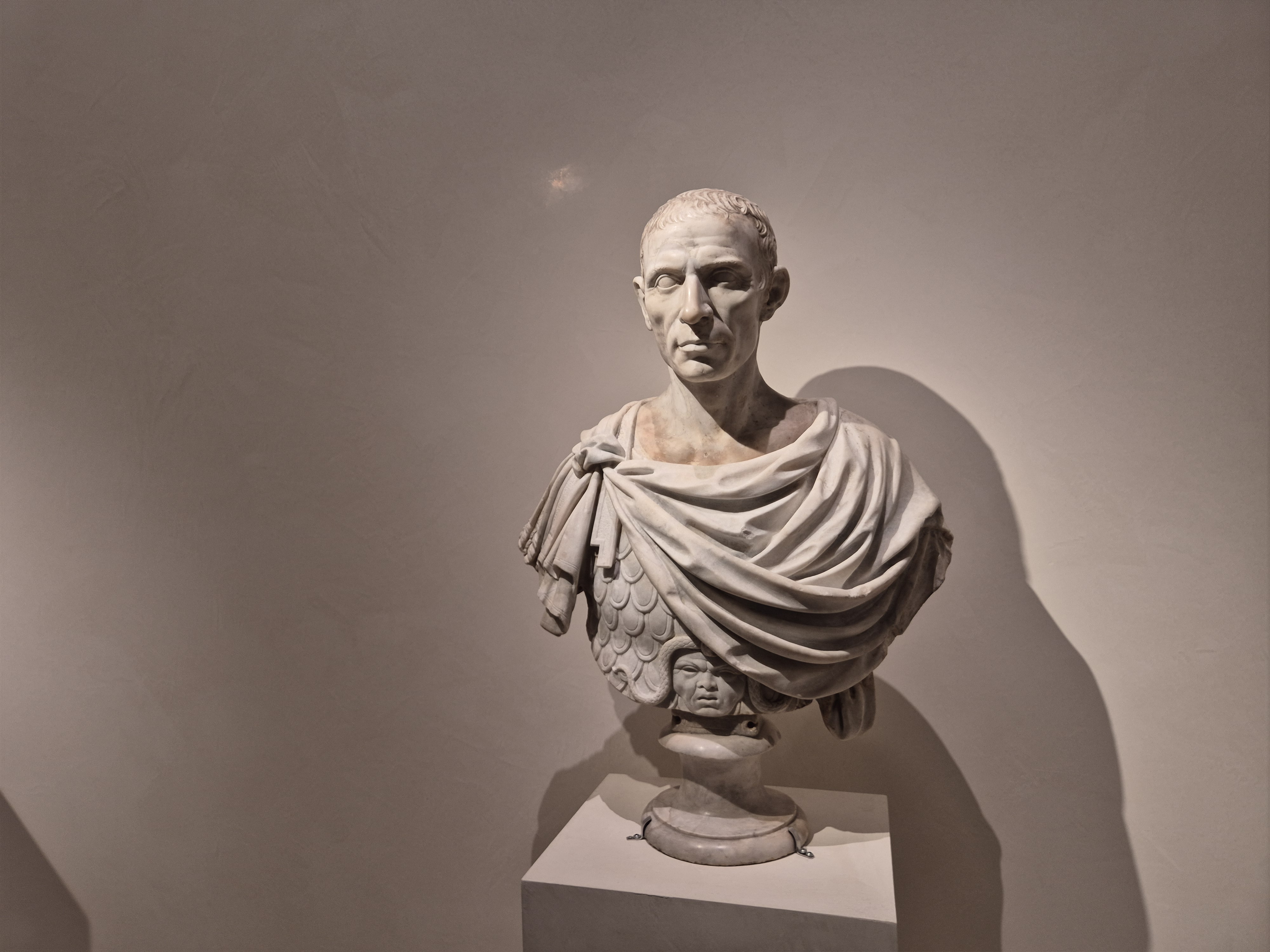 겨울방학체험하기 좋은 국립중앙박물관 고대 그리스 ·로마 전시관_ 그리스가 로마에게, 로마가 그리스에게 .