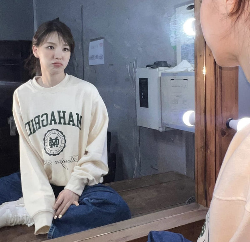 웬디 사복 패션