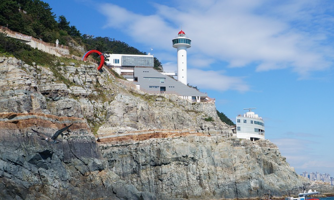 태종대: 자연과의 만남