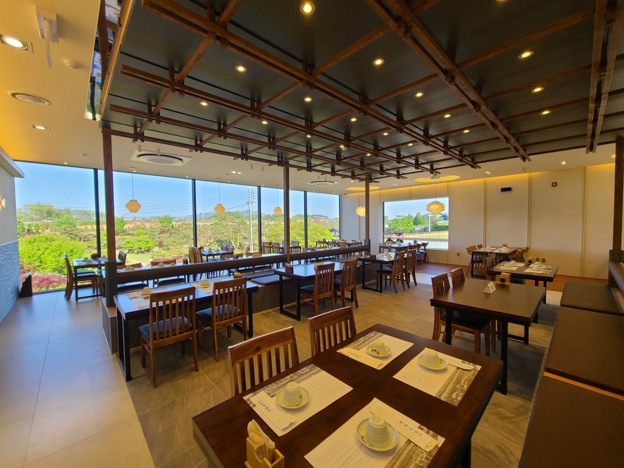 바람개비마을 근처 맛집