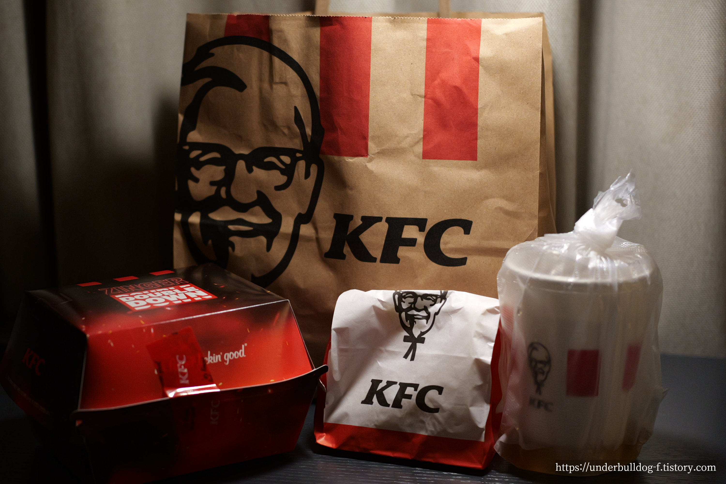 KFC 동탄점에서 직접 먹어본 징거 더블다운 통다리와 트러플 치르르 프라이 콤보