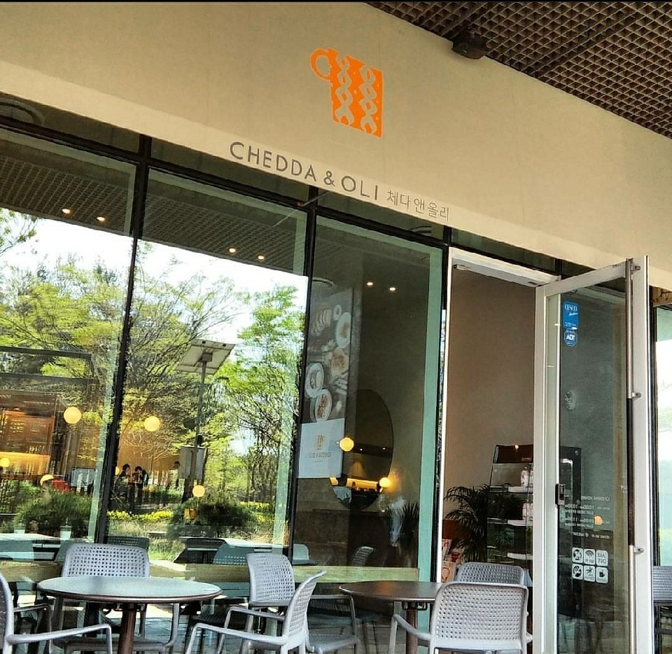 서울숲 카페, 갤러리아포레 카페, 갤러리아포레 식당, 체다앤올리, 서울숲 매머드커피, 서울숲 메가커피, 서울숲 쌀국수