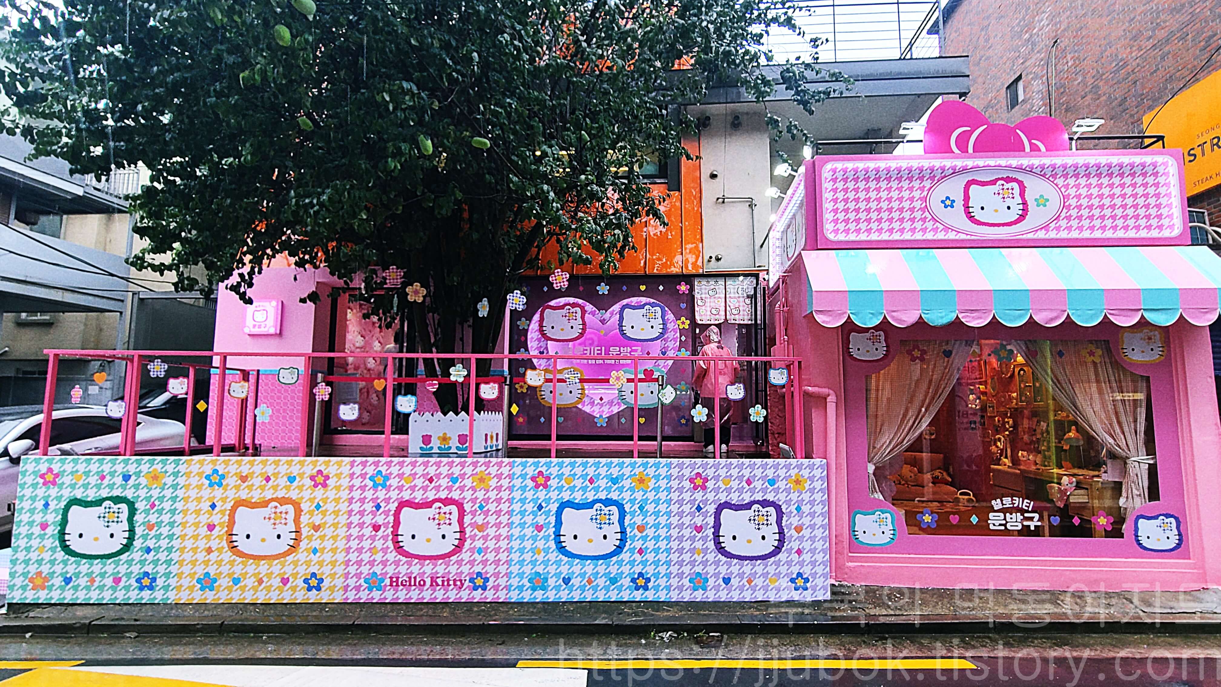 헬로키티-문방구-팝업스토어